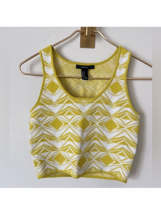 Forever 21 Tops - Forever 21 Yellow and White Patterned summer Crop Top size M